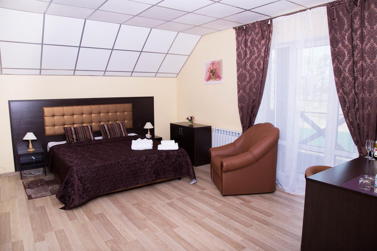 Hotel Fiesta Киев Экстерьер фото